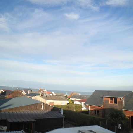 Appartement F1 Mansarde A 100M De La Plage, Proche De Arromanches Et Des Plages Du Debarquement Saint-Come-de-Fresne Экстерьер фото