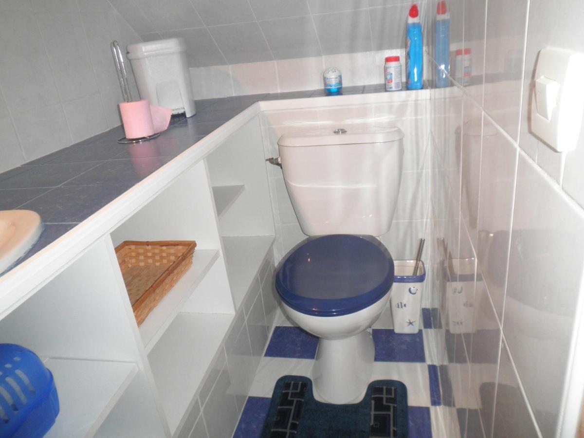 Appartement F1 Mansarde A 100M De La Plage, Proche De Arromanches Et Des Plages Du Debarquement Saint-Come-de-Fresne Экстерьер фото